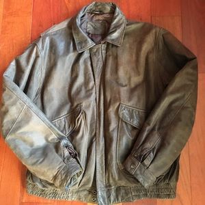 Men’s traditional leather jacket